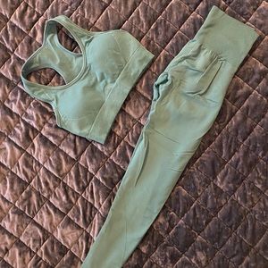 Amazon Workout Set